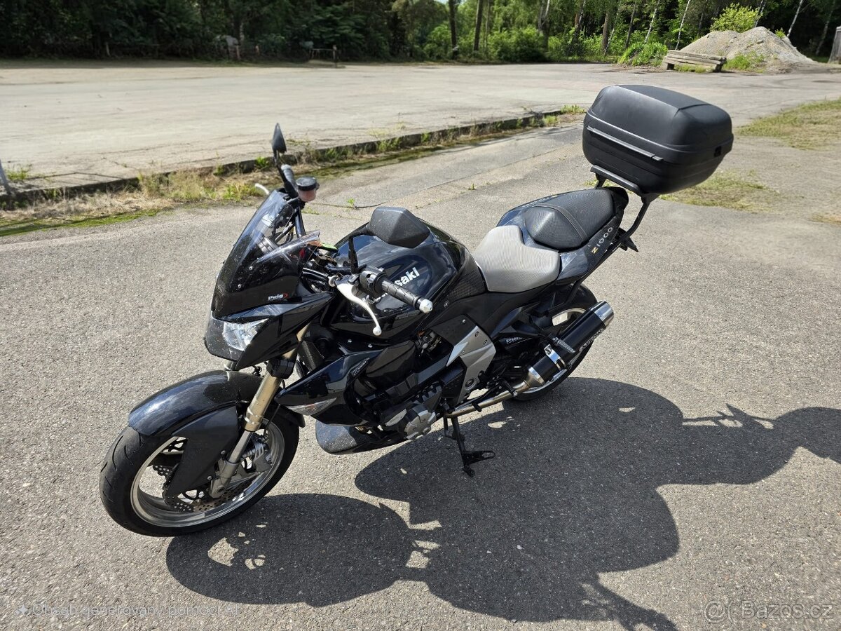 Kawasaki Z1000 - 4