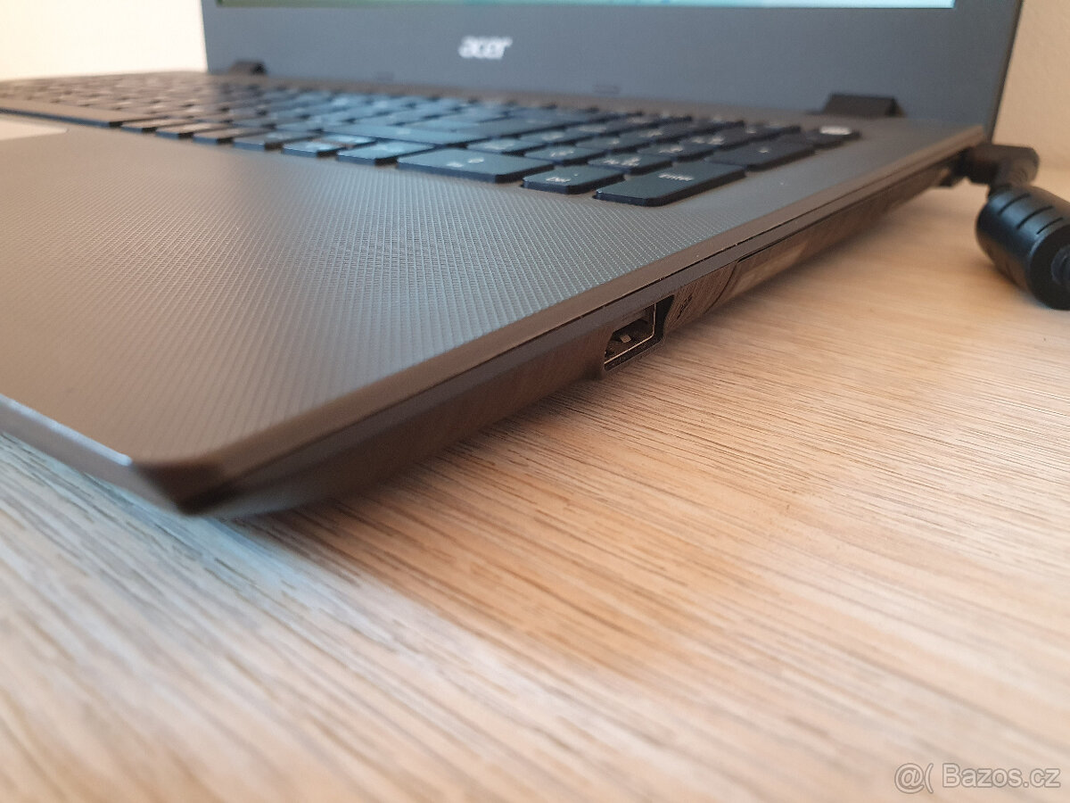 Acer Aspire E15 Charcoal Gray - 4