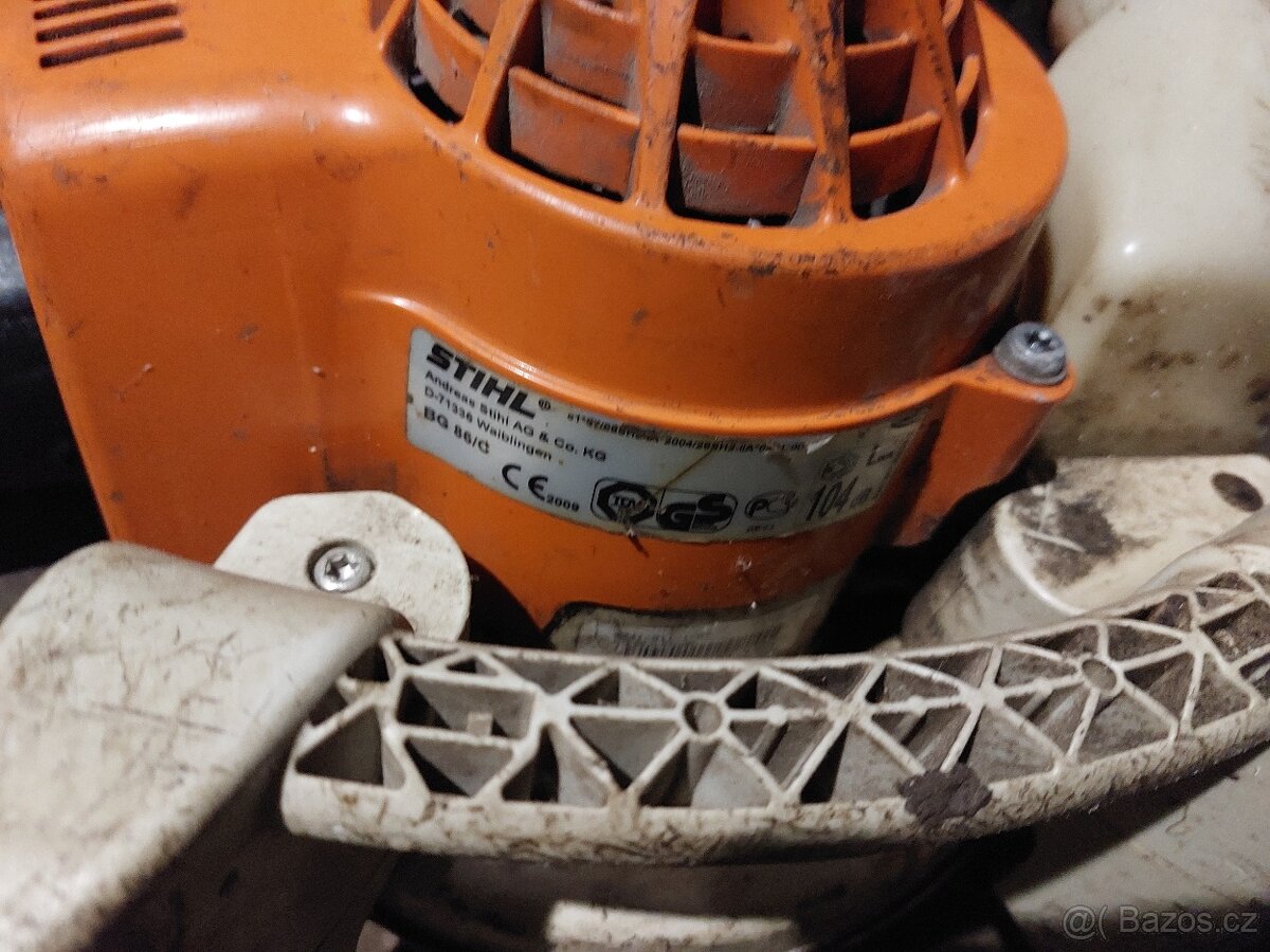 Stihl BG-86C - motorový foukač na listí. - 4