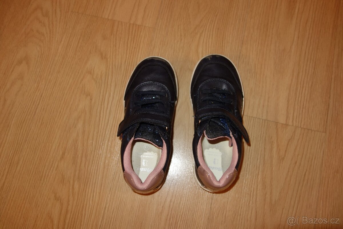 Baťa dívčí celoroční boty v. 30 - 4