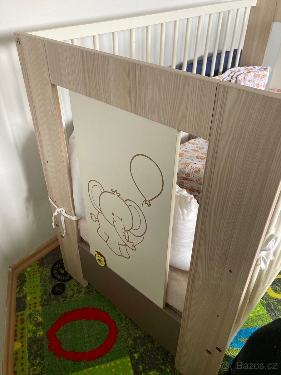 Dětská postýlka včetně vybavení - 4