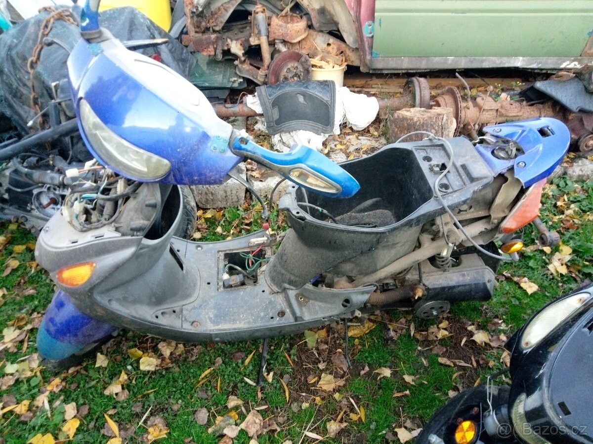 Skutr,jonway gts125,keeway - 4