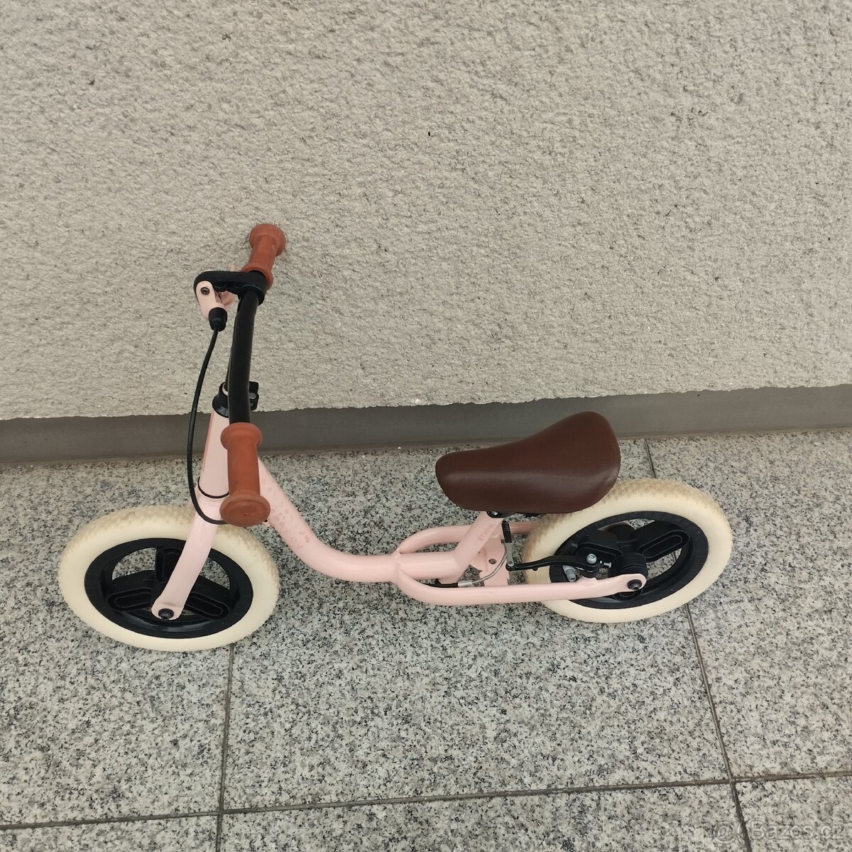 Dětské 10" odrážedlo Runride 500 růžovo-béžové
- 4