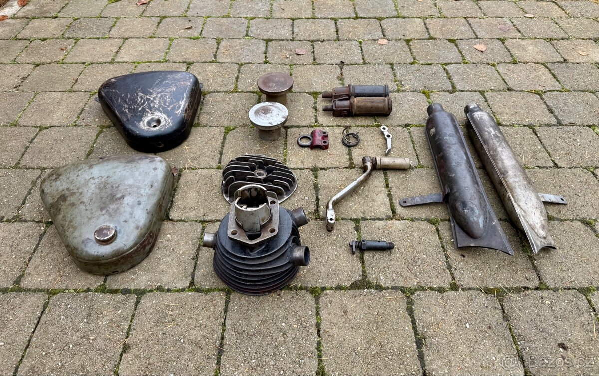 ČZ 125 B T - dily - 4