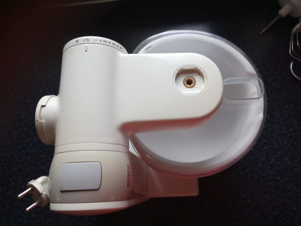 Kuchyňský robot Bosch a osobní váha Hyundai NOVÁ - 4