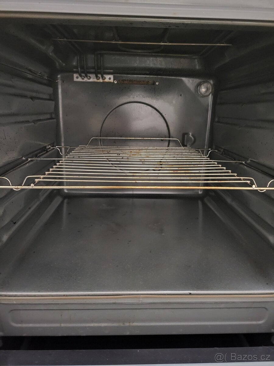 NEREZ úzký sklokeramický sporák Amica - 4