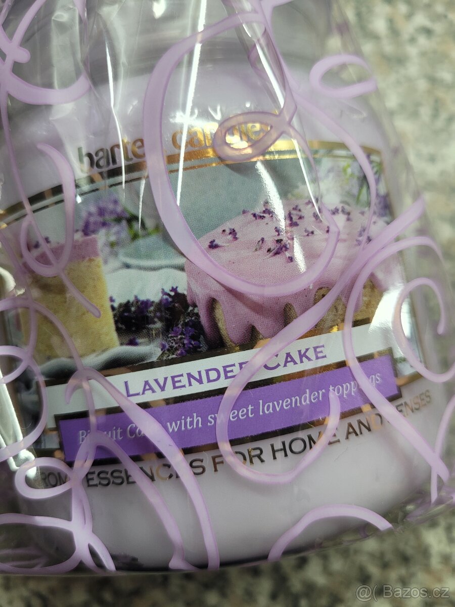 Nová velká svíčka Lavender Cake zn. Bartek Candles - 4