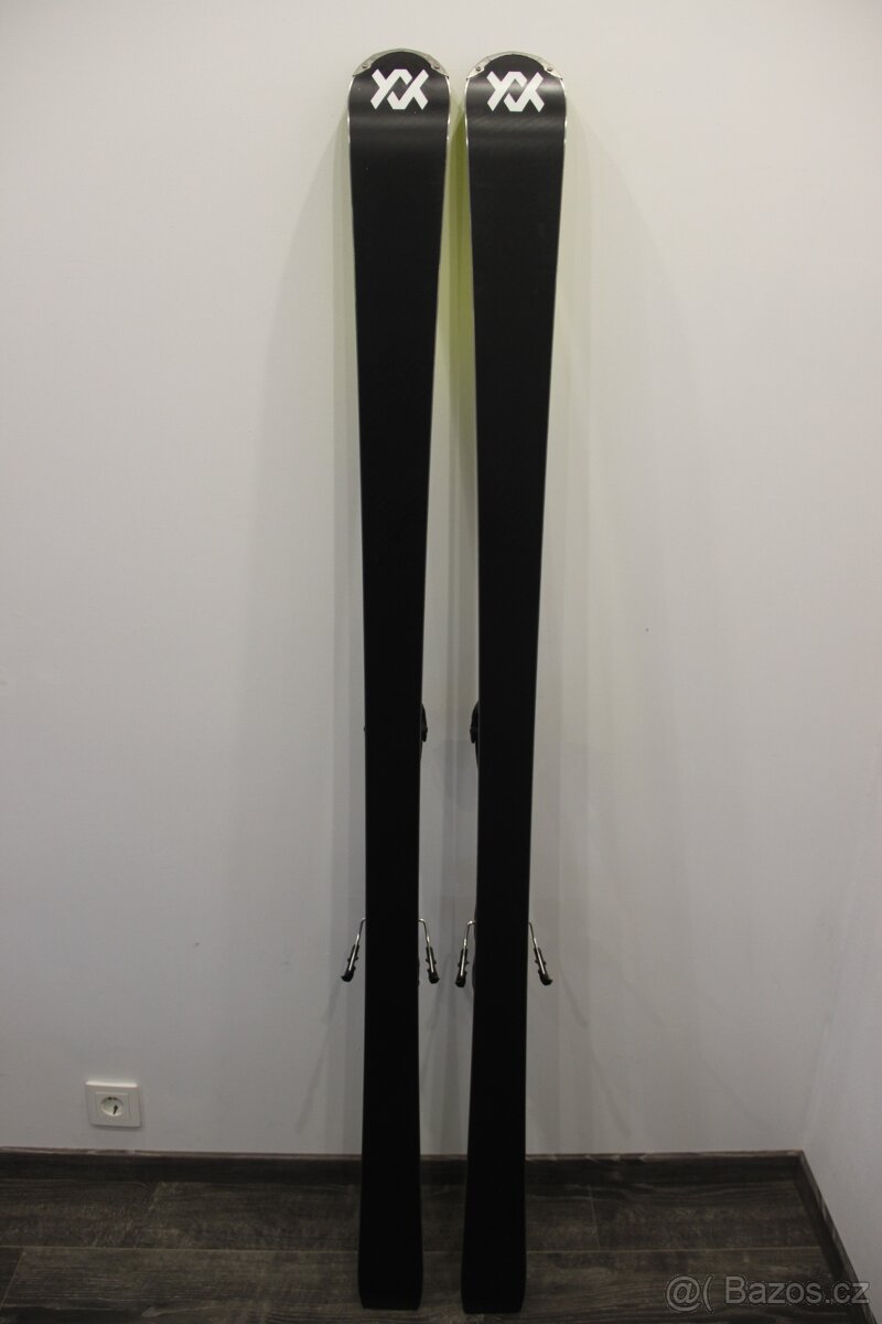 Prodám lyže Volkl racetiger SC17- 175 cm - 4