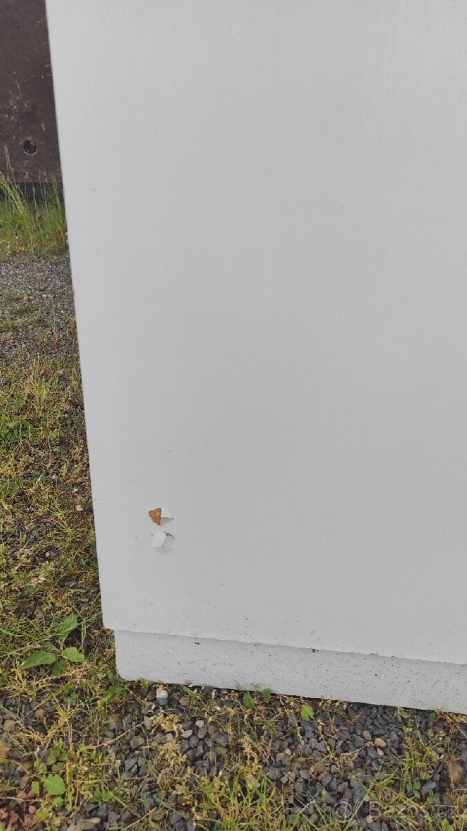 Kulatý stůl na občerstvení "na stojáka" - 4