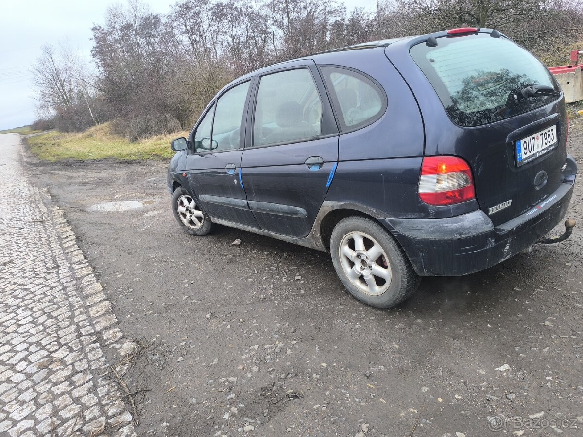 Prodám Renault Scenic 1.6benzin 79kw - 4