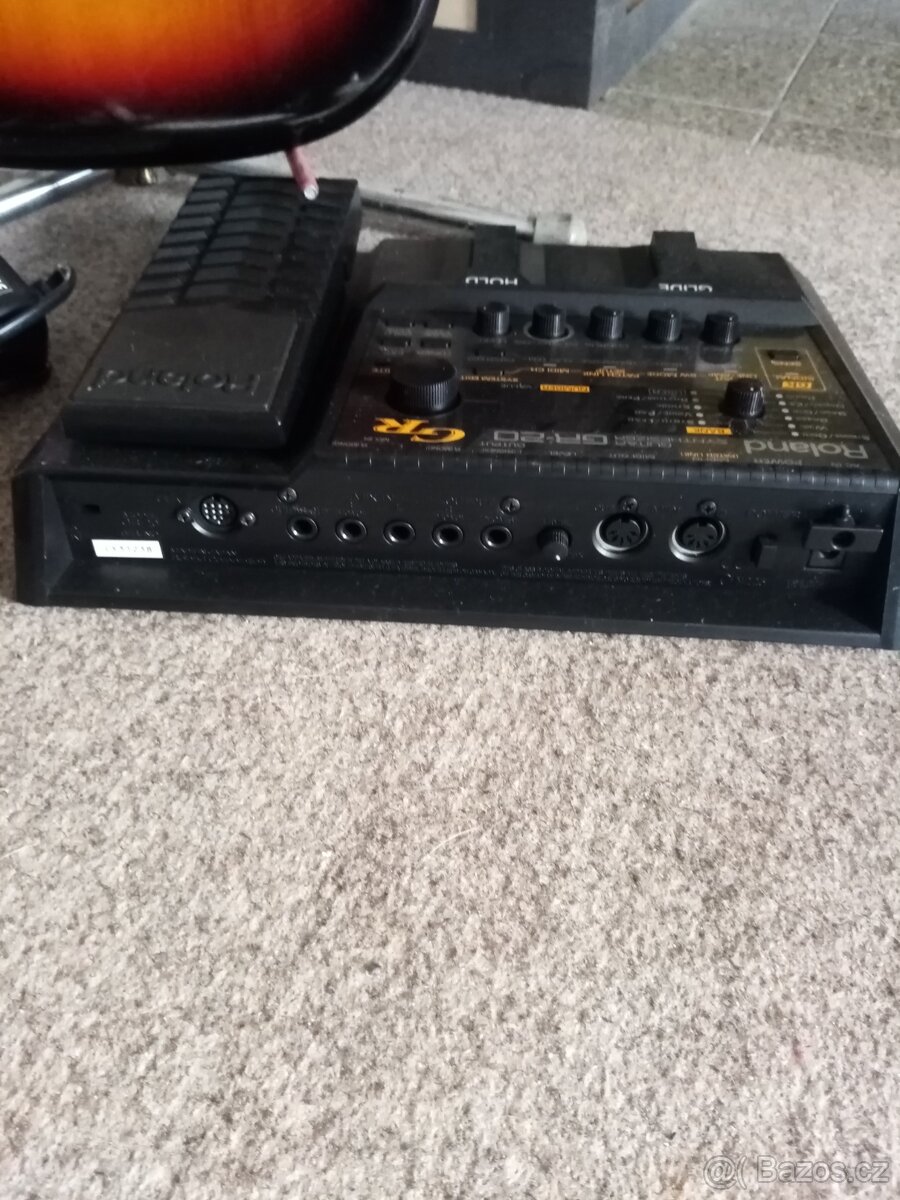 Roland GR20+kyt - 4