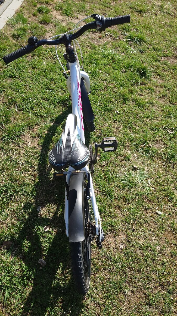 Prodám dětské kolo Core Nipper velikost 20 - 4