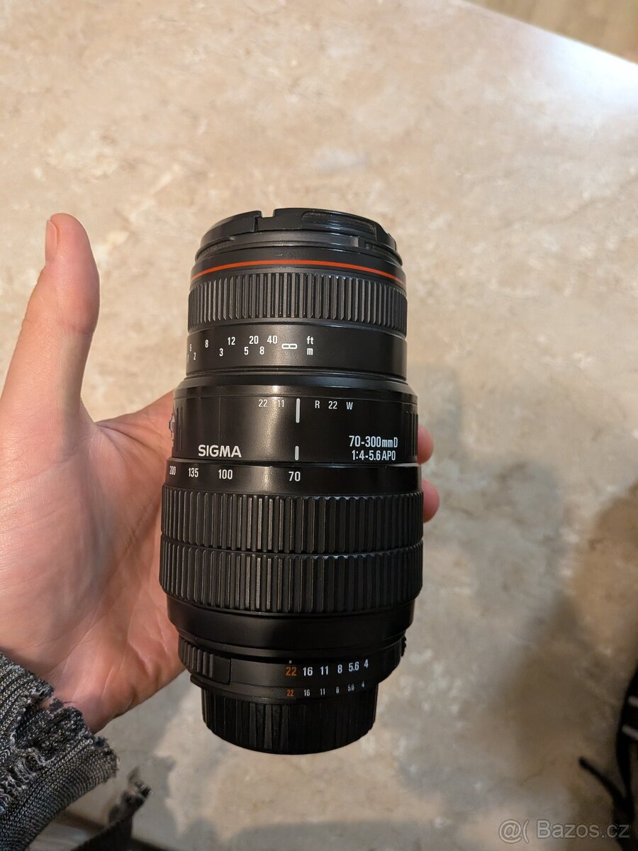 Nikon 610 + 2 objektivy a příslušenství - 4