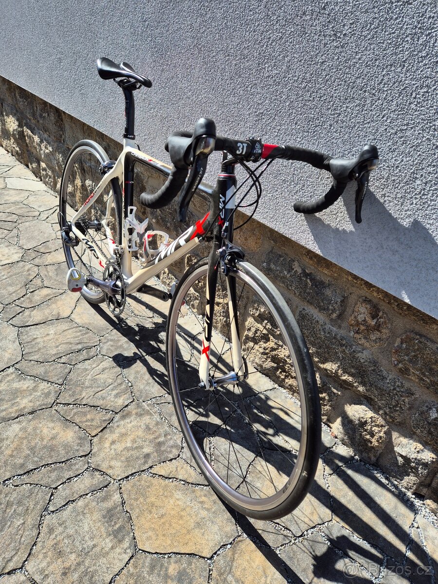 Karbonové silniční kolo - 4