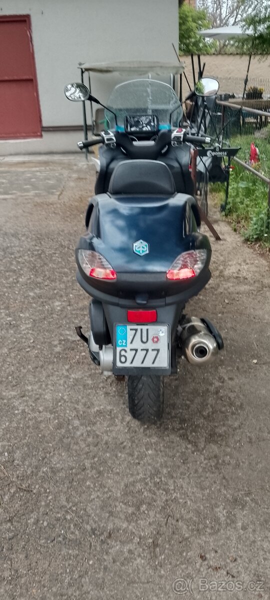 Piaggio MP3 400 - 4