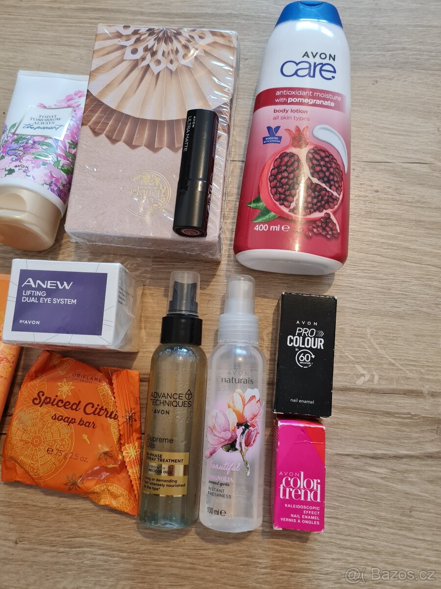 AVON set kosmetiky 9KS - 4