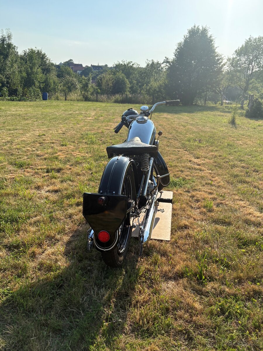 Motorka ČZ 175 - 4