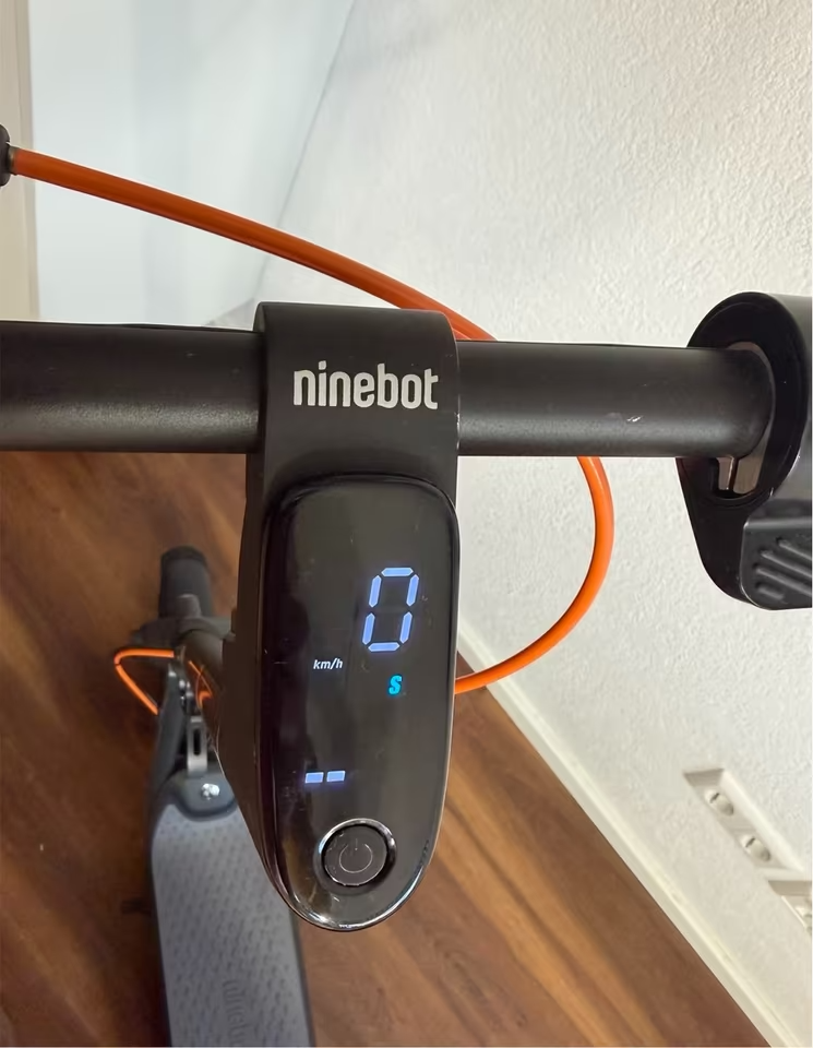 Ninebot F40D - 4
