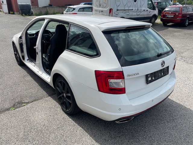 Škoda Octavia III RS 2.0 TDI - 4