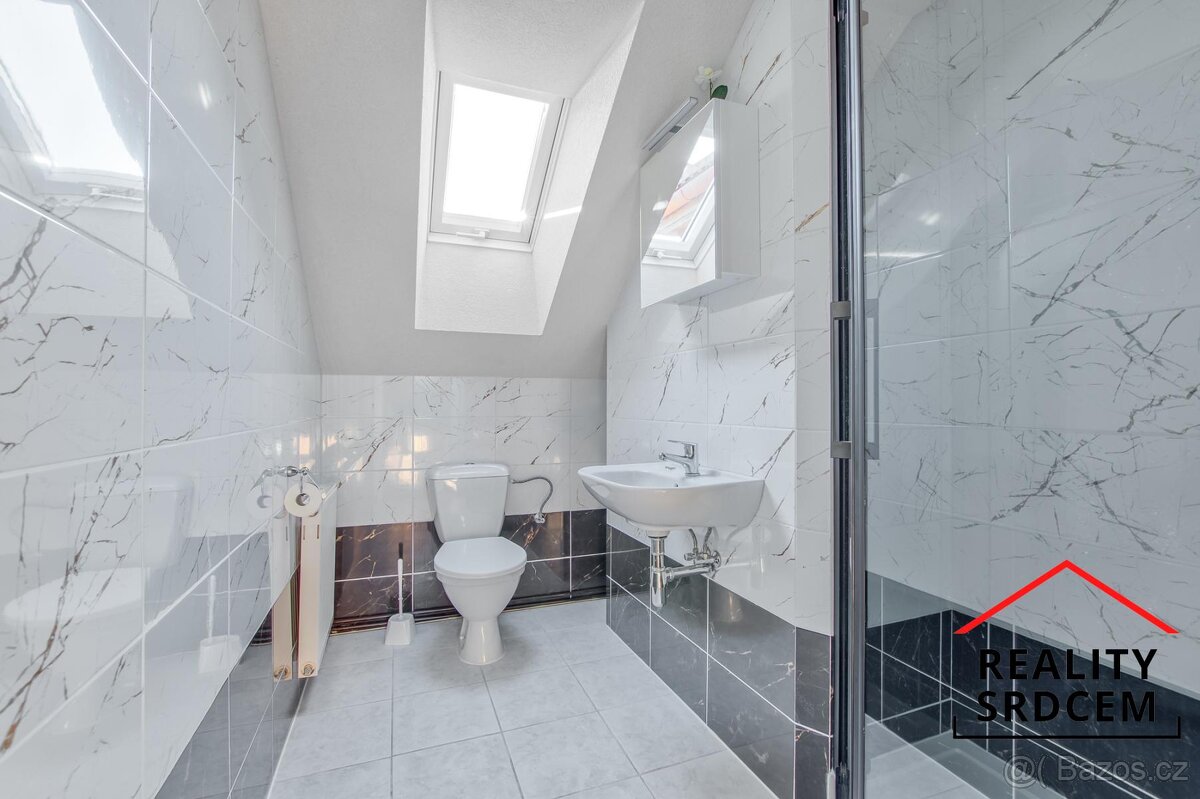 Pronájem nového bytu 1+kk, 28 m2 s parkováním a zahradou, Sk - 4