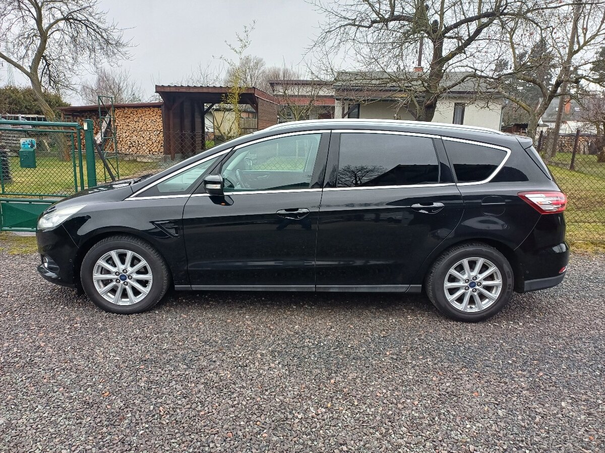 Krásný Ford S-Max 2.0 Tdci rok 2016 - 4