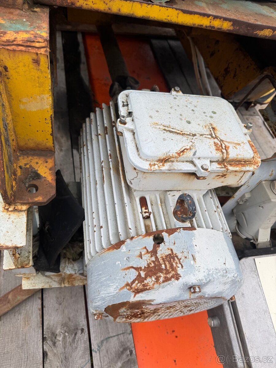 Elektromotor 22 /25 kw - 4