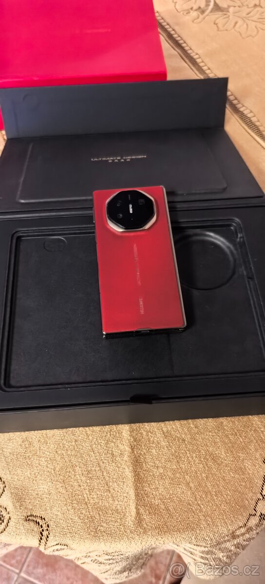 Huawei mate XT ultimate trifold, možná výměna - 4