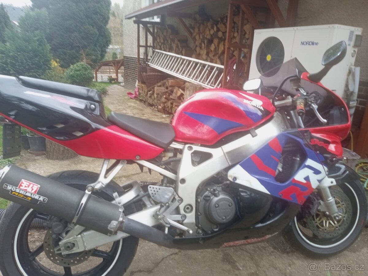 Honda CBR 900RR FIREBLADE 1996 - 4