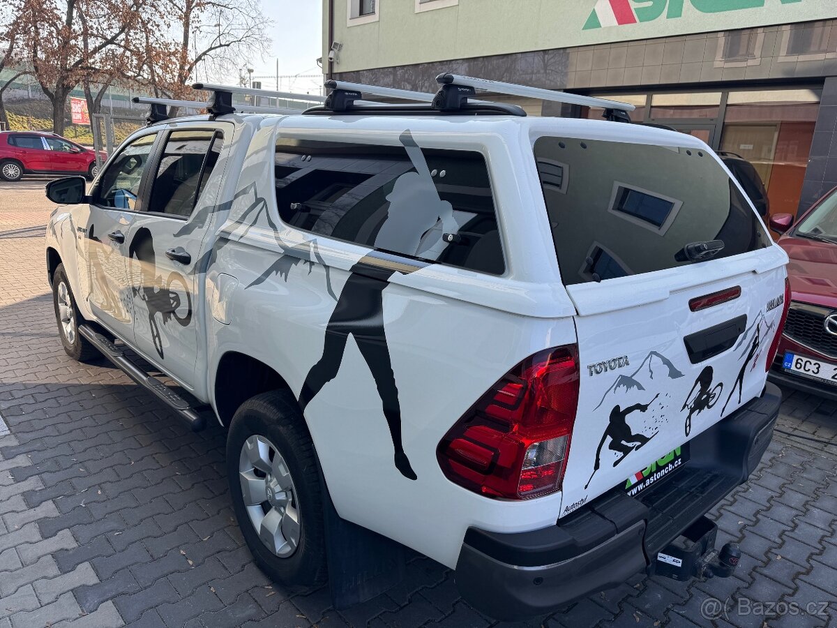Toyota Hilux 2,4 D-4D,ČR,4x4,serv.kn,2xkola,záruka