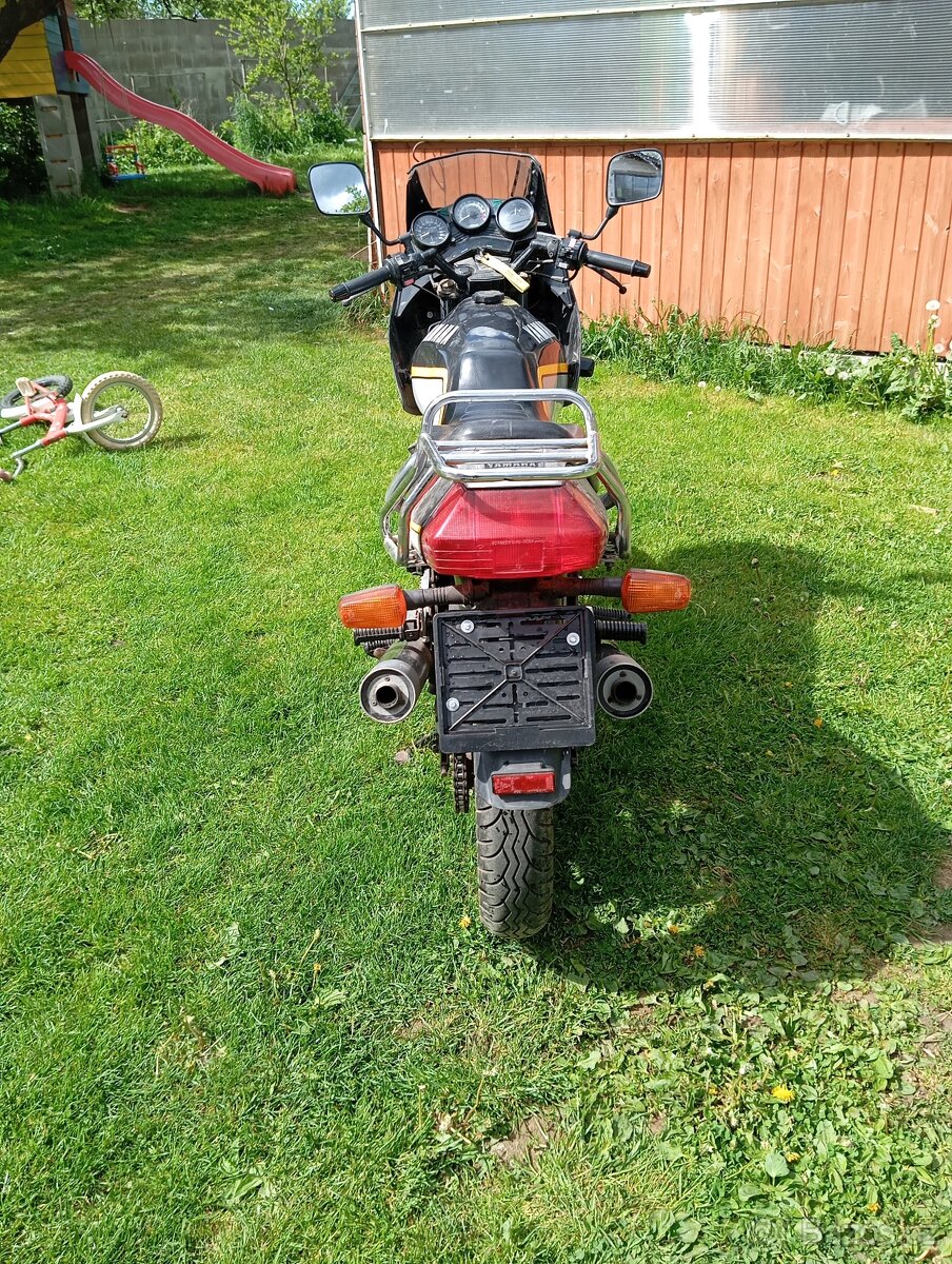 Yamaha XJ 600