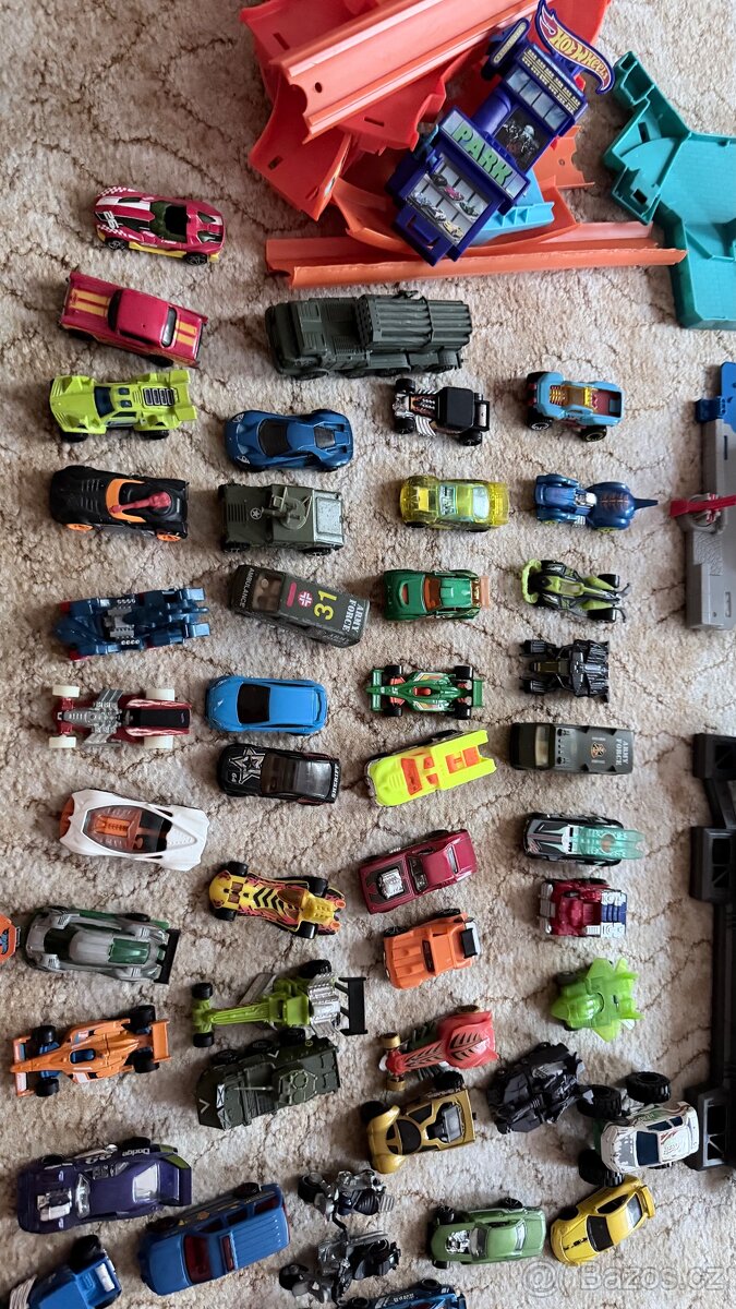 Auta , Dráha - Hot wheels - 4