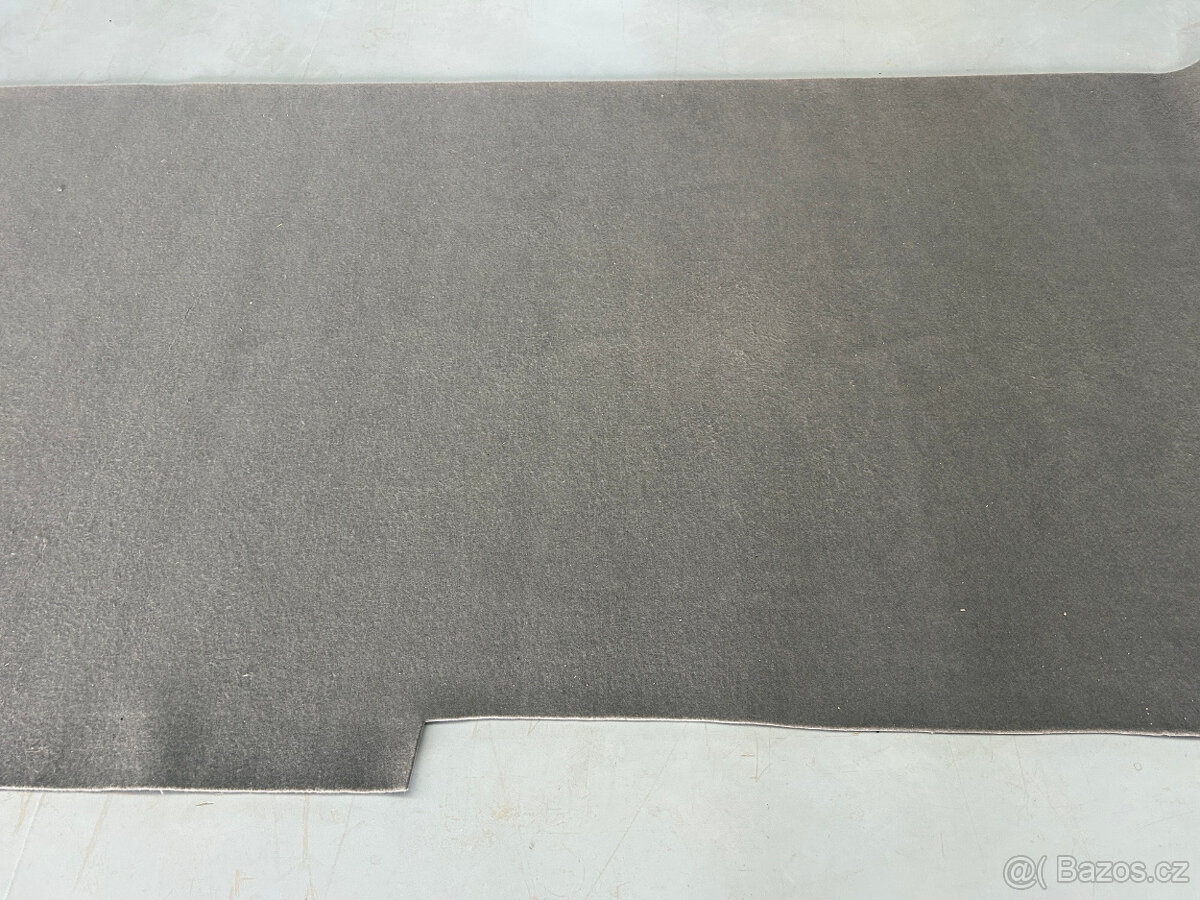 Koberec šedý - role 8,9 m x 2m - 4