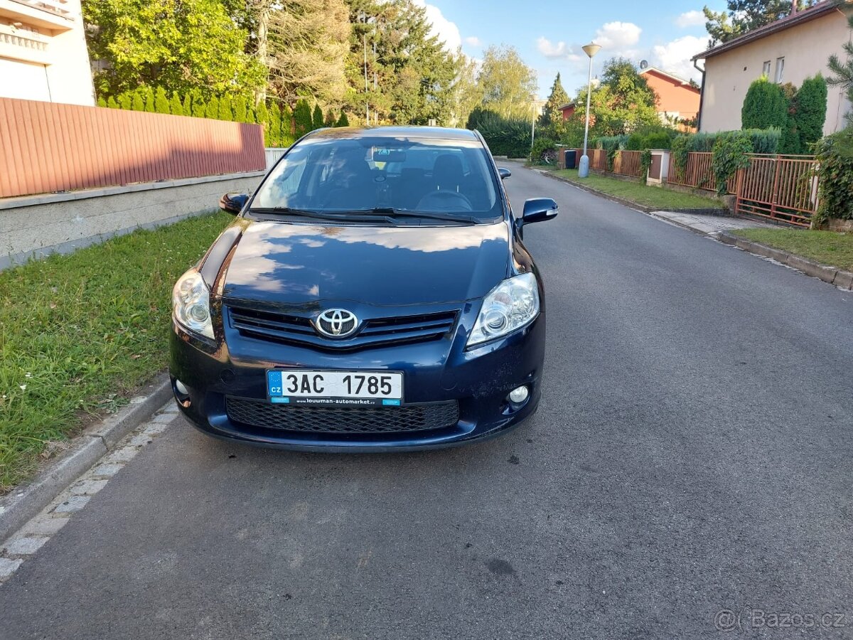 Inzerát Toyota Auris benzin 1,6 Valve Matic 97kW - 4