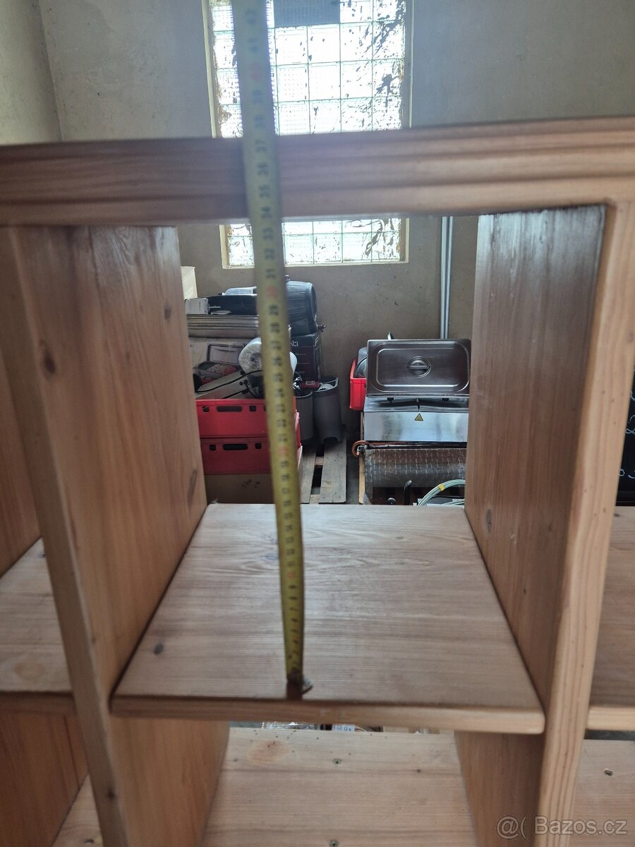 Knihovna / regál - 4