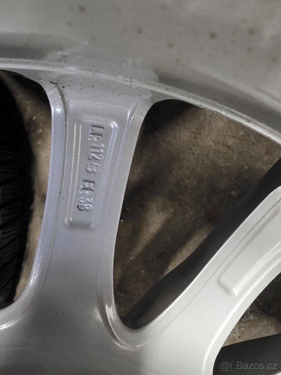 Prodám hezká 16" alu kola Borbet se zimními pneu - 4