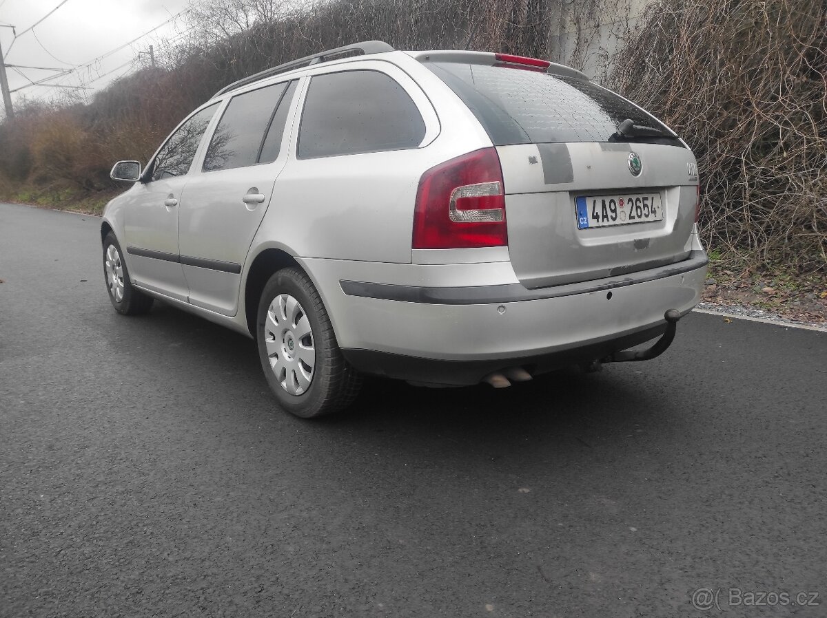 Škoda Octavia Combi 2 - 4