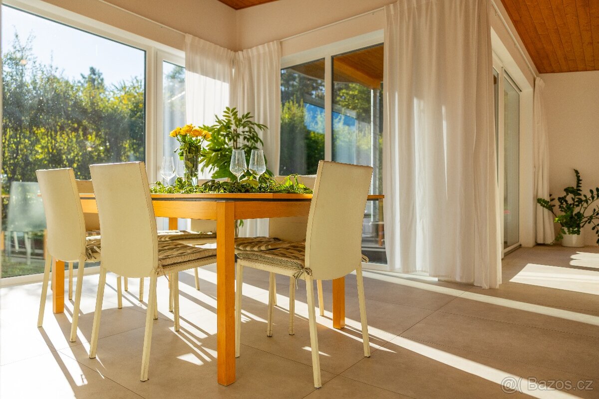 PRODEJ MODERNÍHO RODINNÉHO DOMU V LOUŇOVICÍCH, NEDALEKO PRAH - 4