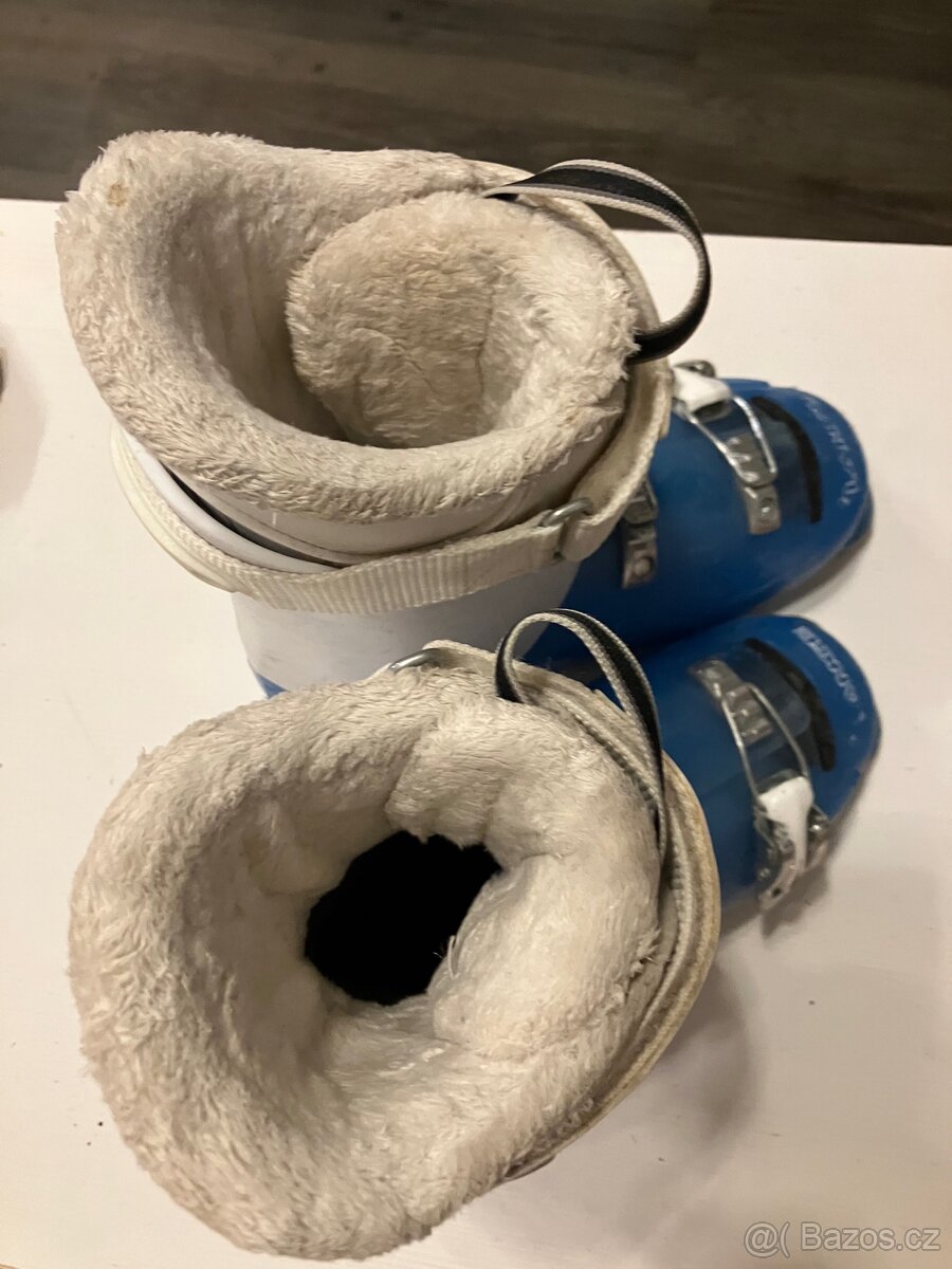 Dětské lyžáky Lange Starlet 60. 22,5 - 4