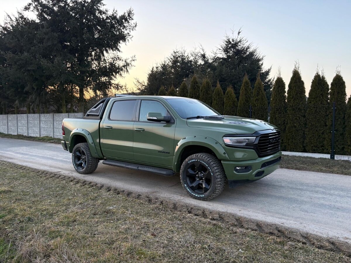 Dodge Ram 1500 motor 5.7 HEMI rok 2022 - 4