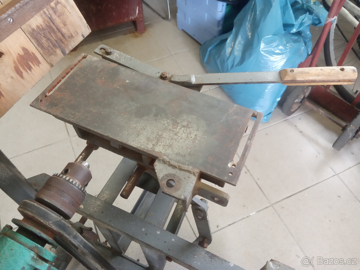 Cirkulárka s dlabačkou - 4