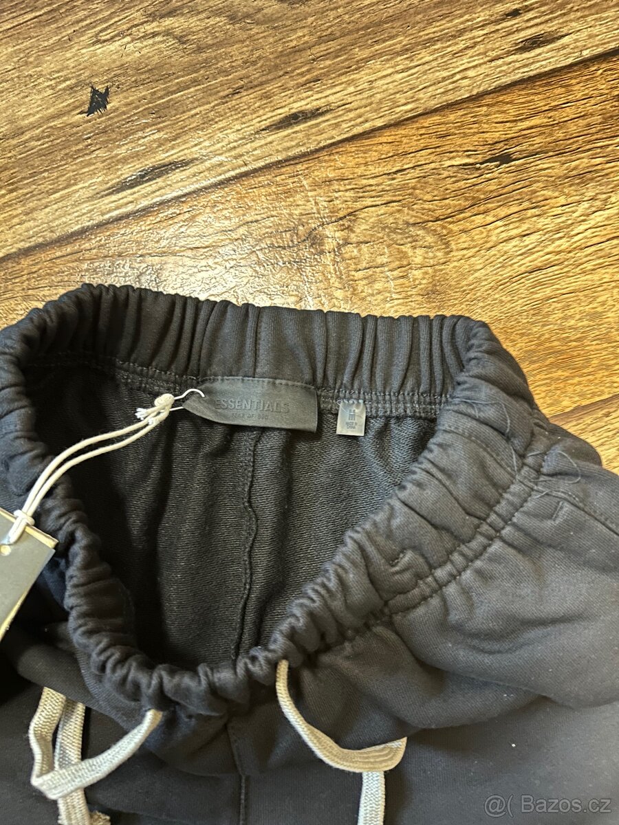 Essentials kraťasy - 4