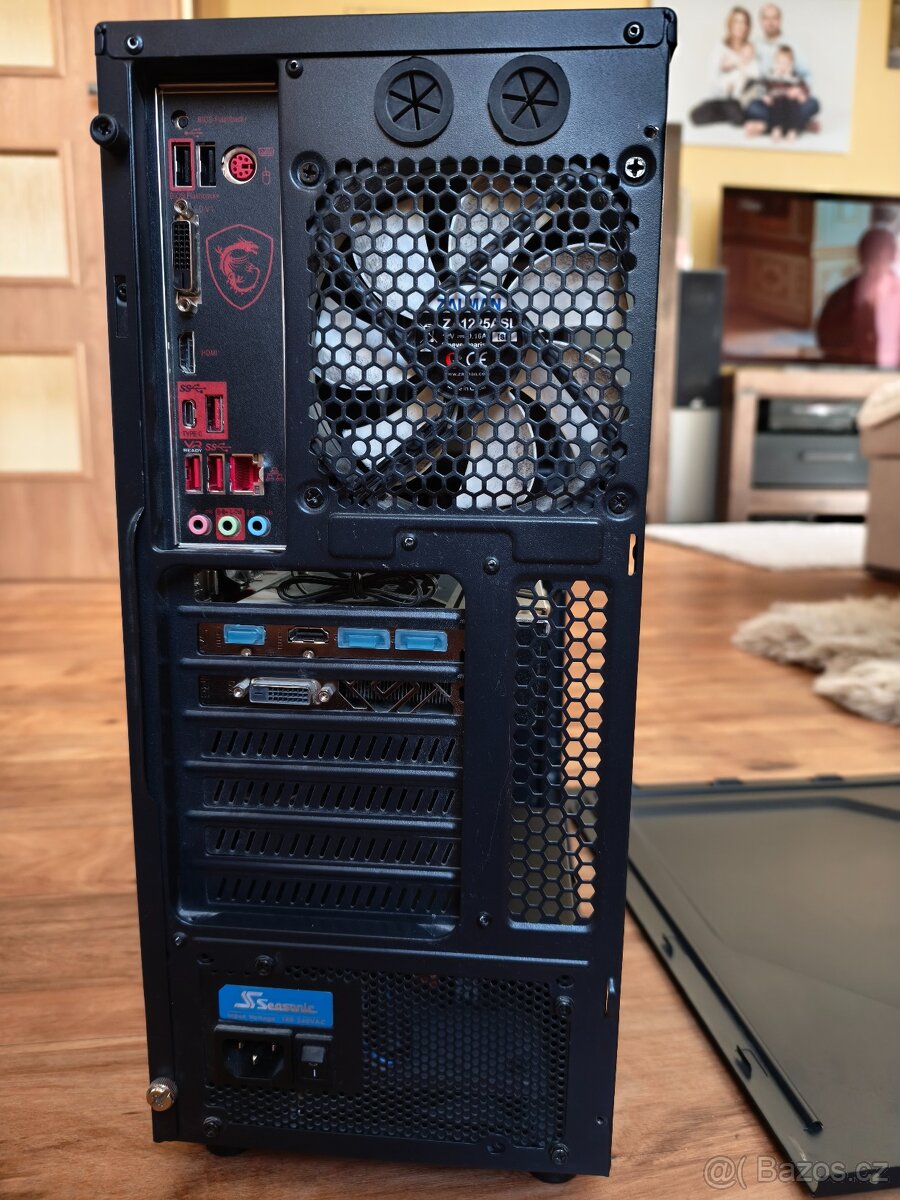 Herní PC + monitor - 4