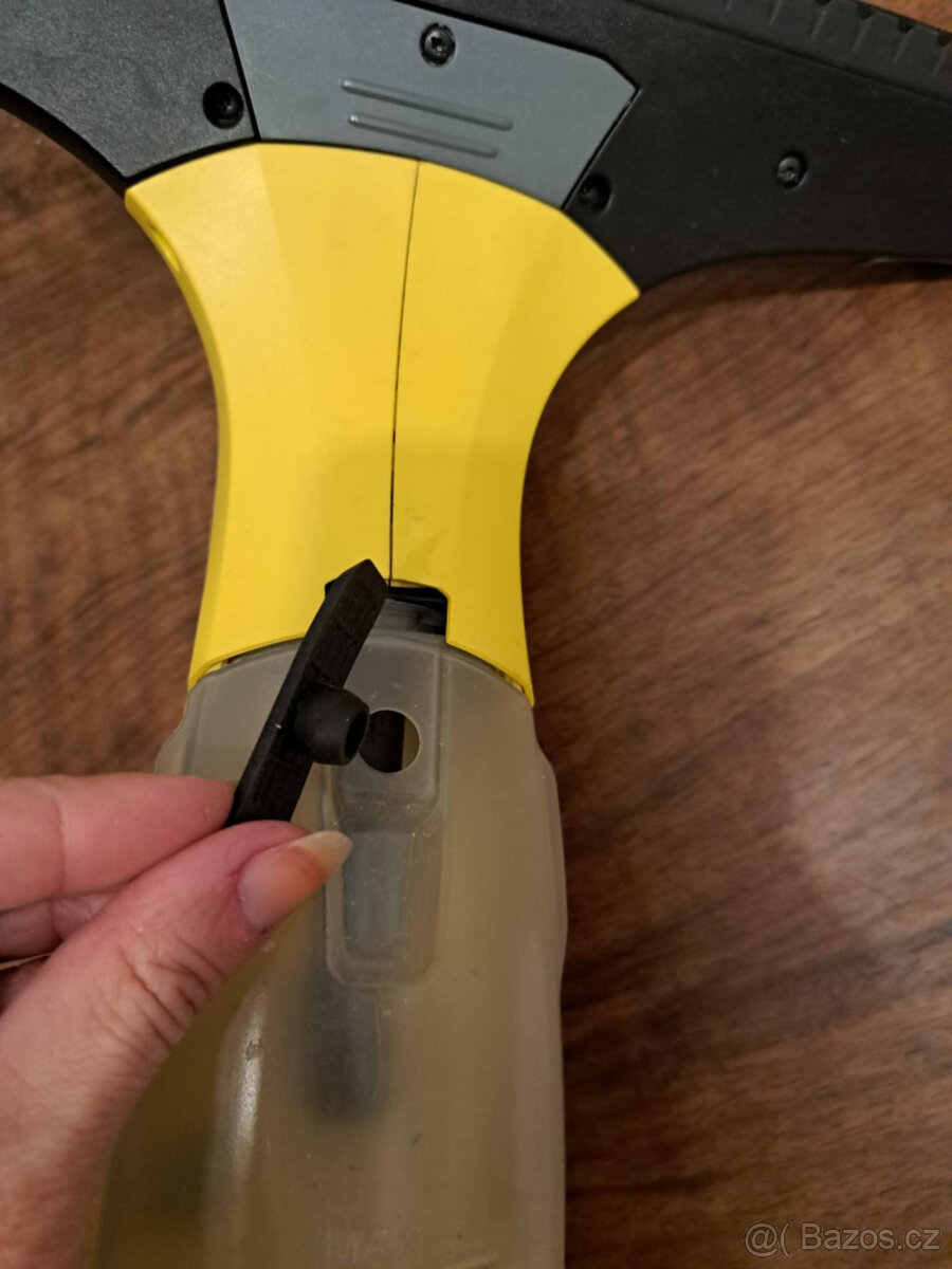 Přístroj na mytí oken - vysavač Karcher WV5 plus - 4