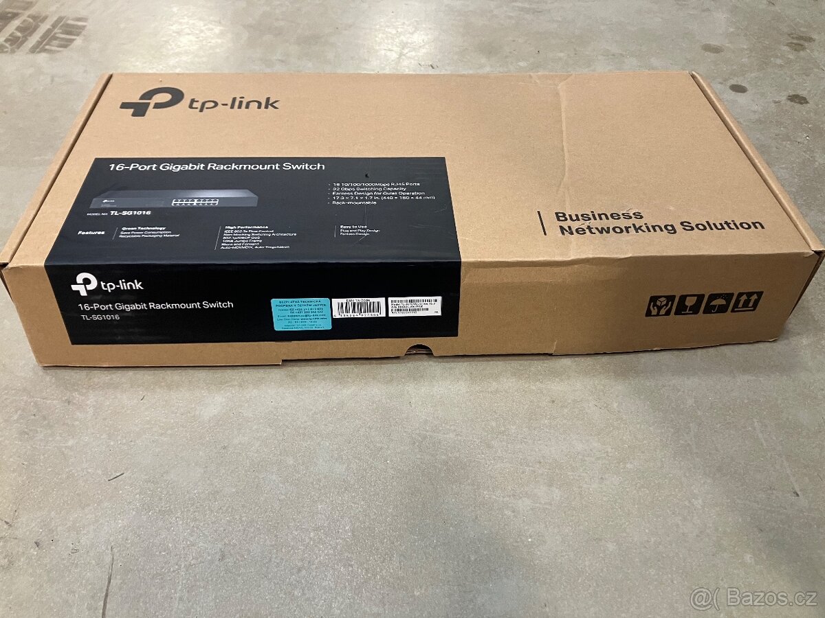16 portovy switch - 4