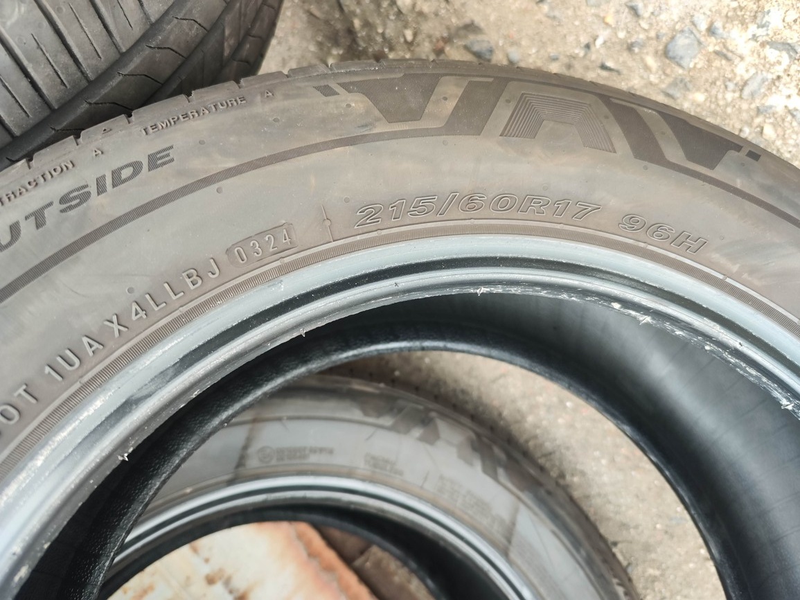 17"zánovní sada letních pneu Nexen 215/60/17 3600Kč/4ks - 4