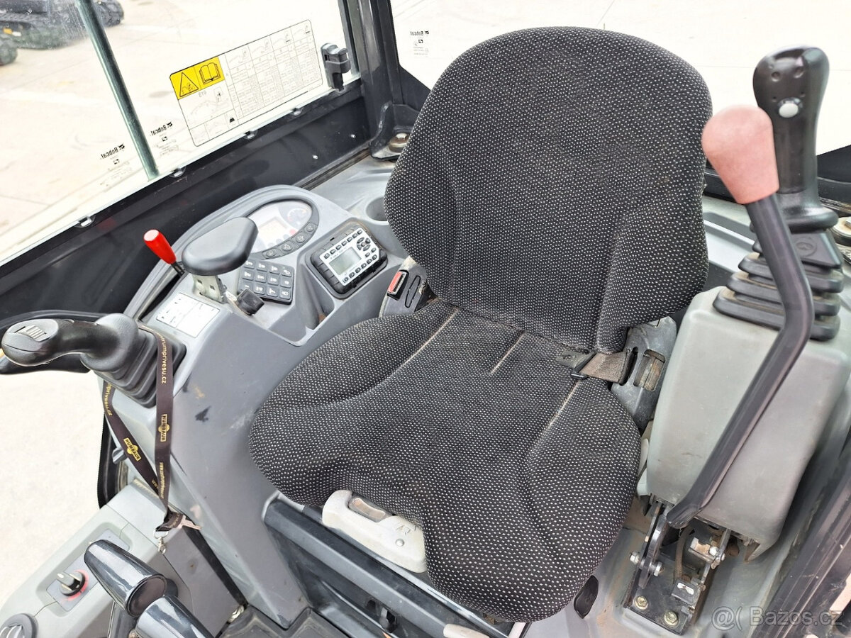 Bobcat E19 Minibagr 1,8 T - 4