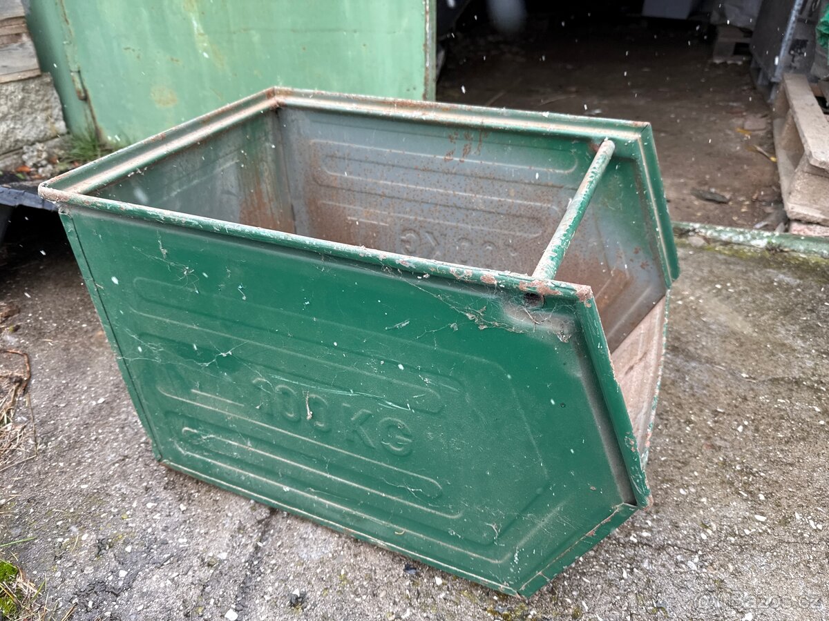 Ocelové regály a stohovatelné plechove bedny - 4