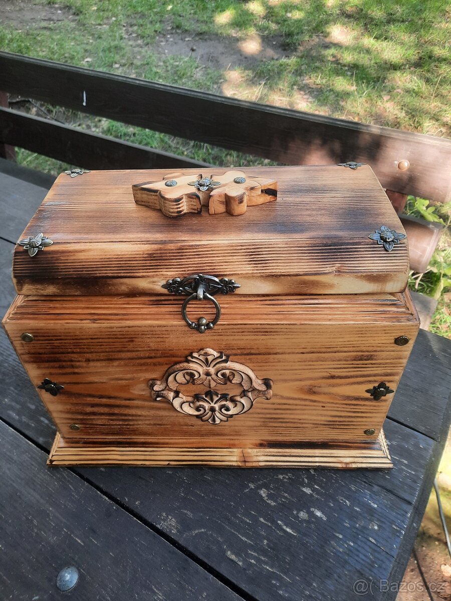 Dřevěná truhla - 4