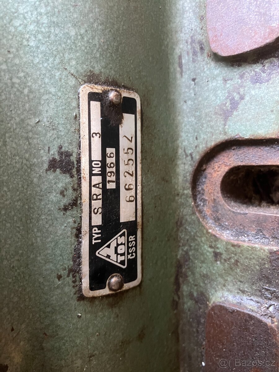 Otočný stůl na frézu TOS - SRA č.3 průměr 315mm - 4