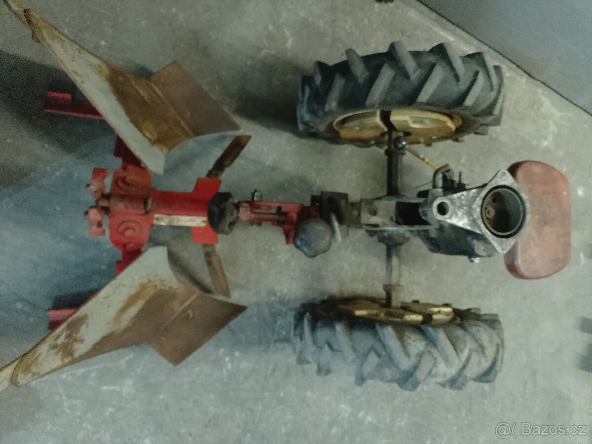 Vari převodovka DSK-317, oboustranný pluh,nastavovací těleso - 4